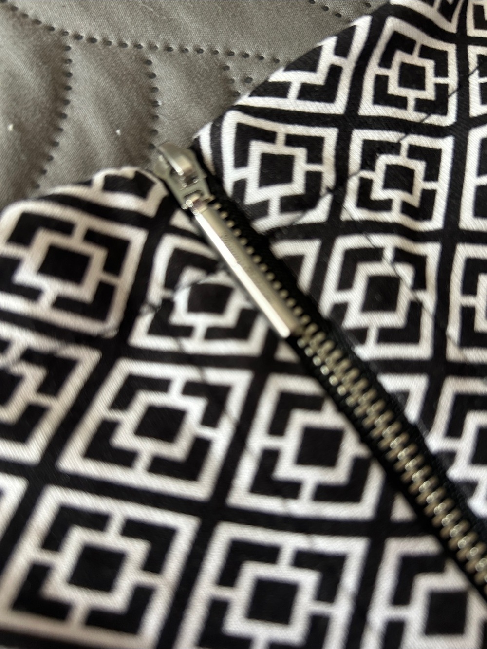 🖤 Tommy Bahama Black/White Geometric Sleeveless Dress - Picture 3 of 7